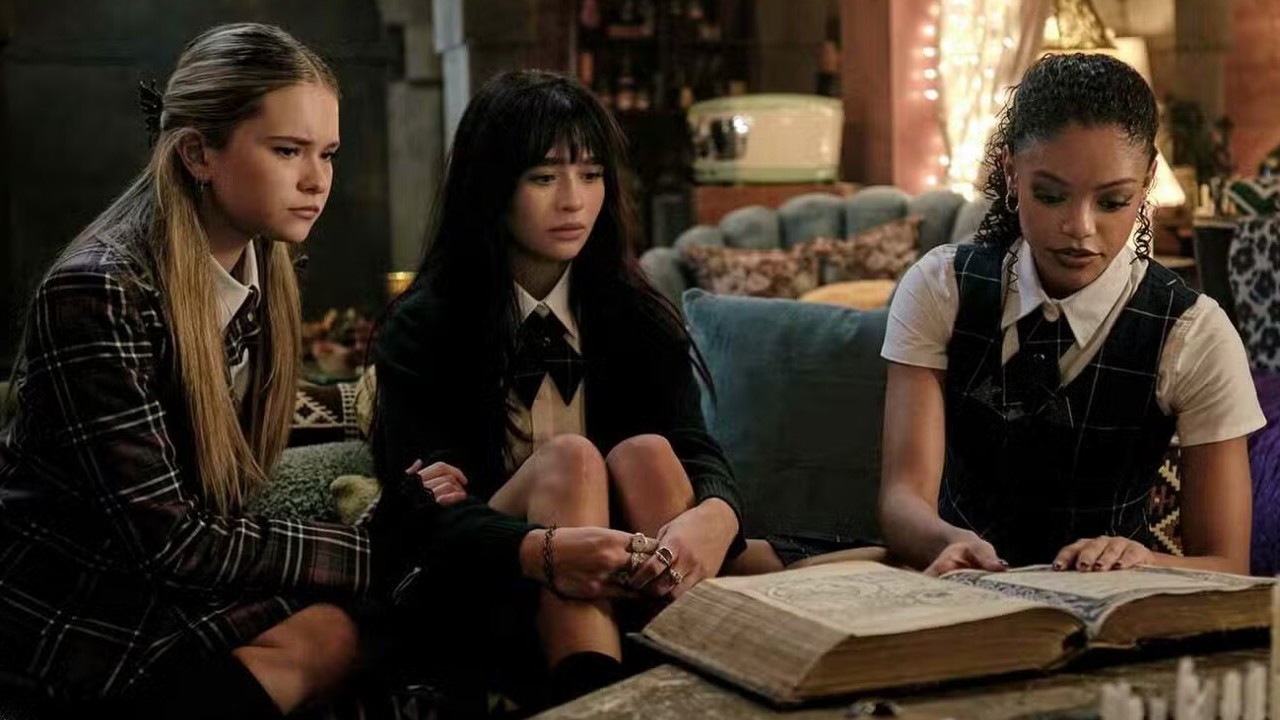 Coven Academy recensione nonsolofilm.it